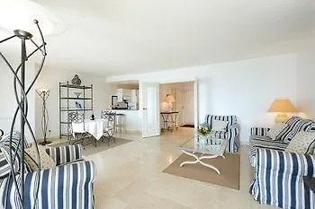 Hotel Relais De La Reine 5*